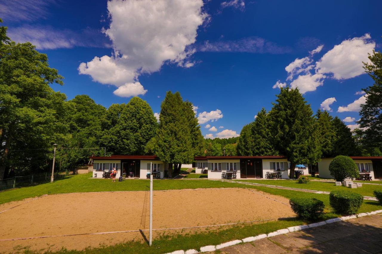 Hotel Osrodek Wypoczynkowy Dolomity Jedwabno Exterior foto